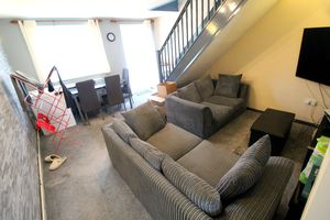 Lounge/Diner- click for photo gallery